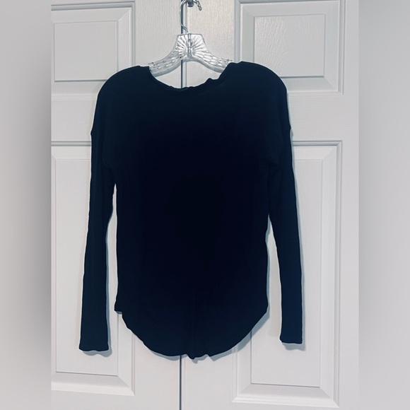 Feel The Piece Women's Long Sleeve Navy Waffle Top Size XS/S - Picture 3 of 5